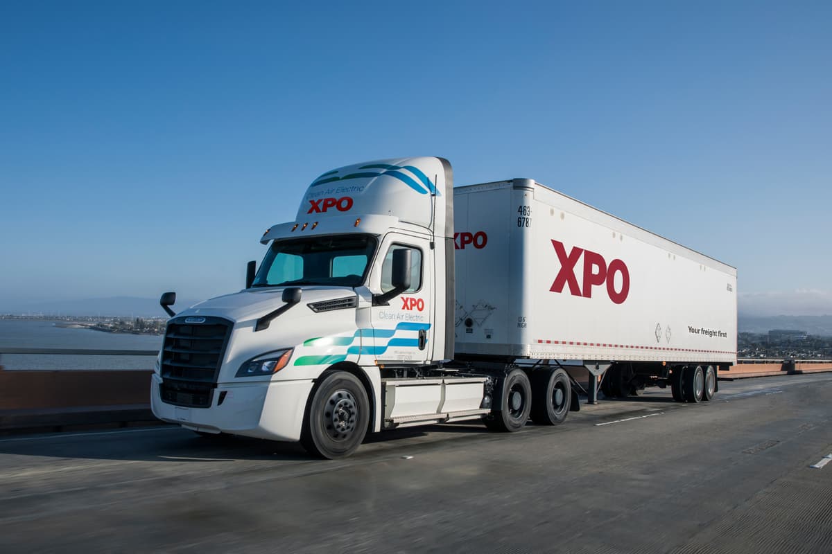 an image of XPO.N