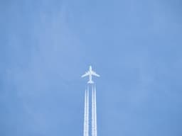 an image of GXO Partners with London Luton Airport to Enhance Logistics Efficiency