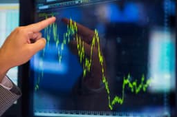 an image of MarineMax Q1 2026 Earnings Call Insights