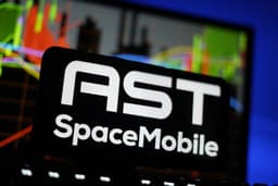 an image of AST SpaceMobile Launches Largest Commercial Communications Array in Low Earth Orbit