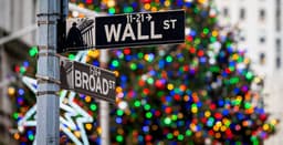 an image of Dow Jones Sets Record Close, S&P 500 Hits Intraday High Ahead of Christmas