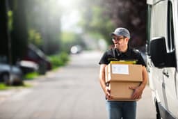 an image of UPS Reports 2.6% Revenue Decline in Q3, Amazon Sees Significant Growth