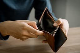 an image of U.S. Nonfarm Payrolls Increase by 50,000, Unemployment Rate Drops to 4.4%