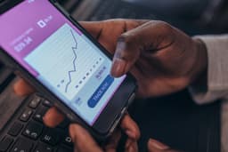 an image of Robinhood's Prediction Markets Propel Stock Price Nearly Tripling in 2025