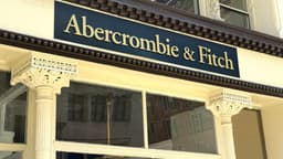 an image of Bank Stocks Decline Broadly; Capital One Drops 6% Following Trump's Rate Cap Proposal