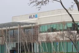 an image of KLA Corp. (KLAC) Shares Rise 3% After TD Cowen Upgrades to Buy