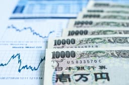 an image of Weak Yen and Stock Surge Resurface in Japan Market Dynamics