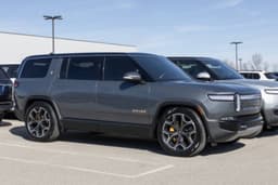 an image of UBS Downgrades Rivian Automotive (RIVN) to Sell, Sets Price Target at $15