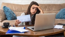 Americans' Debt Payment Anxiety Peaks, Especially Among Seniors