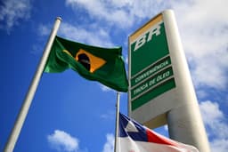 Petrobras (PBR) Signs $521M Contracts for Gas Carriers and Barges to Boost Production
