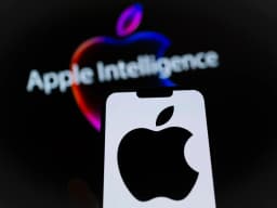 an image of Apple Plans ChatGPT-Style Chatbot Launch and Siri Overhaul