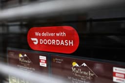 an image of Hibbett Partners with DoorDash for On-Demand Athletic Apparel Delivery
