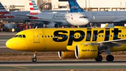 an image of Spirit Airlines in Talks with Castlelake for Potential Takeover Amid Bankruptcy