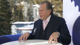 an image of Salesforce CEO Marc Benioff Warns of AI Threats as Stock Drops 14%