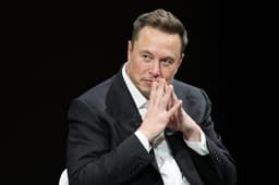 an image of Elon Musk Calls Solar Energy the 'Linchpin' of Global Power Transition, Boosting CSIQ Stock