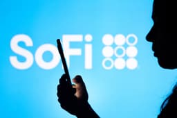 an image of SoFi Technologies Reaches $32 Billion Market Cap with 12.6 Million Customers