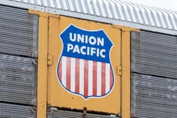 an image of Union Pacific Reports Disappointing Q4 2025 Financial Results