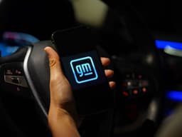 an image of General Motors Optimistic Outlook for 2026 Amid Tariff Challenges