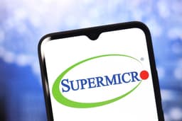 an image of Super Micro Computer Shares Rise Amid Semiconductor Sector Strength