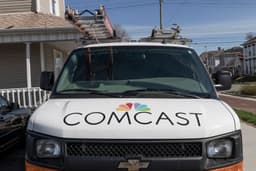 an image of Comcast Set to Announce Q4 Earnings Amid Subscriber Concerns