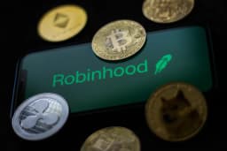 an image of Robinhood Expands Services to Tax Filing and Estate Planning