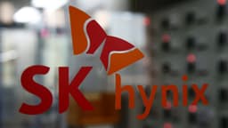 an image of SK Hynix Surpasses Samsung in Operating Profit for the First Time
