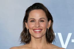 an image of Jennifer Garner's Organic Baby Food Company IPO Outlook