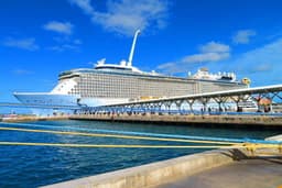 an image of Royal Caribbean's Optimistic 2025 Earnings Outlook