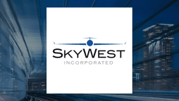 an image of SkyWest Reports Strong Q4 Earnings Amid Challenges