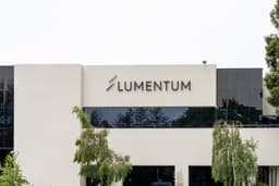 an image of Lumentum Shares Rise 8% Ahead of Q2 Fiscal 2026 Results