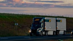 an image of ArcBest Reports Q4 2025 Results Amid Freight Challenges