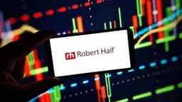 an image of Dividend Stocks Gain Favor Amid Market Turbulence