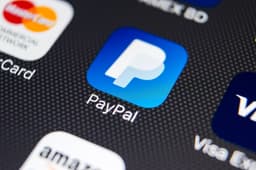 an image of PayPal Stock Plummets 20% Amid CEO Shake-Up and Weak Earnings Outlook