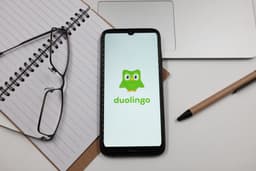an image of Duolingo Shares Plunge 23.6% Amid Slower Growth and CFO Departure