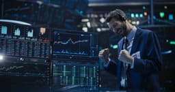 an image of American Express Stock Rallies 550% Over Ten Years