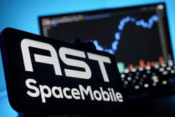 an image of AST SpaceMobile Shares Drop 15.01% Amid Market Decline