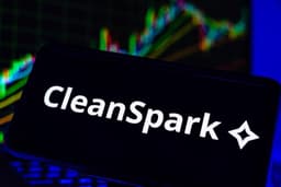 CleanSpark Shares Decline Amid Market Turmoil Ahead of Earnings