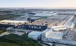 Tesla's Investor Update Sparks Market Interest