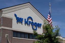Kroger Appoints New CEO Amid Competitive Challenges