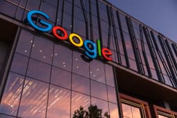 Alphabet Plans to Raise Funds via Bond Market for AI Expansion