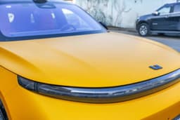 Li Auto Faces Sales Decline Risk Amid Competitive Pressures