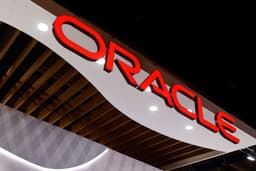 Oracle Stock Faces Challenges and Opportunities Amid AI Optimism