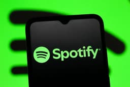Evercore Cuts Spotify Price Target to $700 Amid User Growth