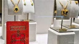 an image of Macquarie Increases CHOW TAI FOOK's Target Price to HKD19.8 with Outperform Rating