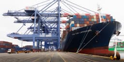 Trump Aims to Reinforce Tariffs Following Court Loss: Implications for the Economy and Investors.