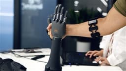 an image of BrainCo Secures RMB2 Billion in Financing with Participation from LENS and HWORLD-S, According to Reports