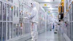 <BofAS Analysis> Ratings and Price Targets for EV Battery and Energy Storage Stocks (Table)