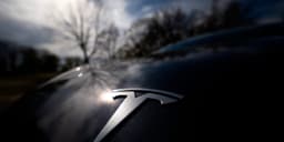 Tesla Ends Weekly Decline, But Faces New Drop.