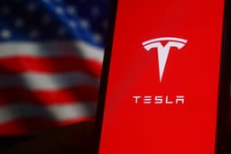 Tesla's Price Target of $444? Check Out 10 Leading Analyst Predictions for Friday