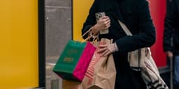 Tax Refunds May Support Retail Stocks Despite Prevailing AI Concerns in the Market